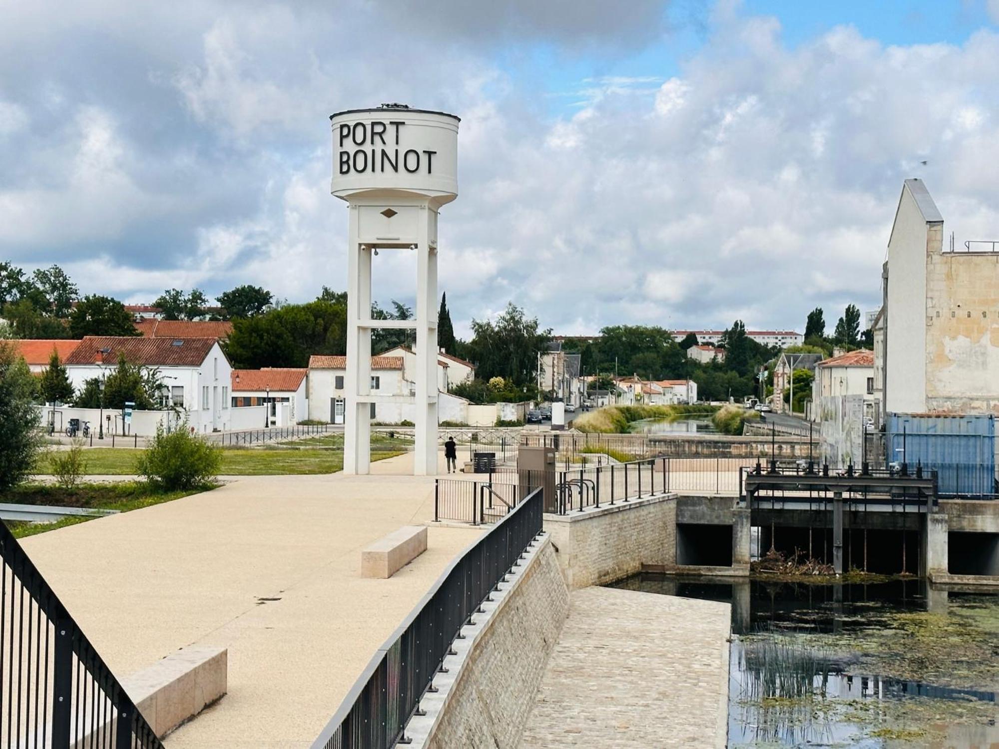 Le Petit Re, Hypercentre, Garage Prive, Terrasse Apartman Niort Kültér fotó